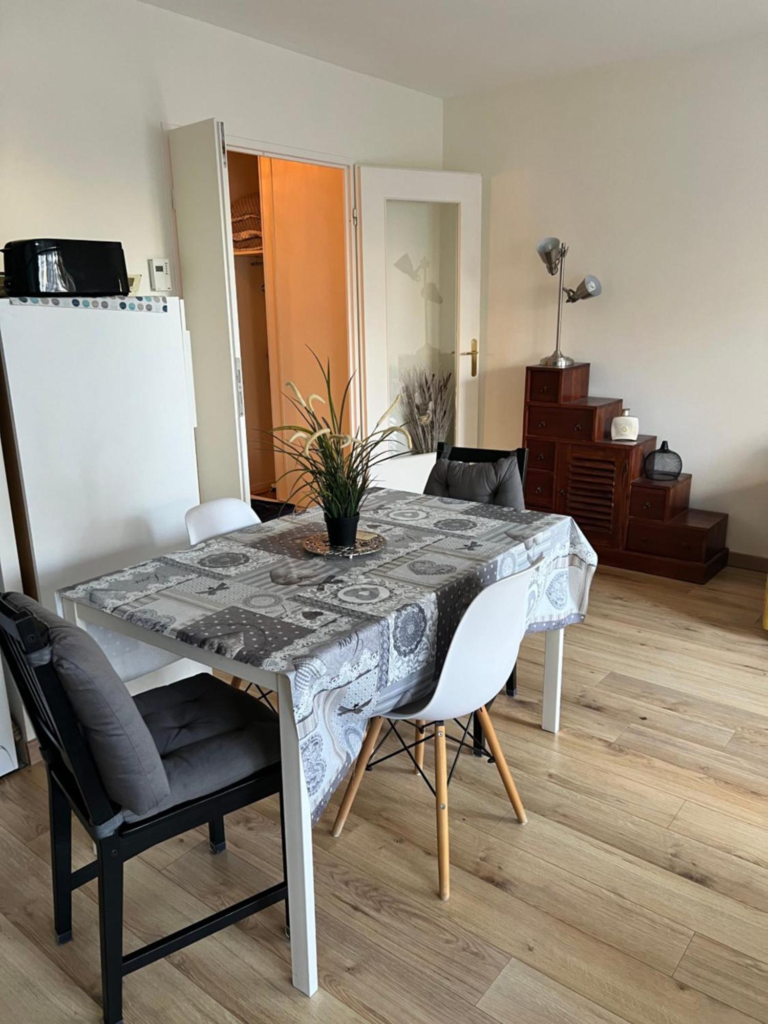 Appartement Disneyland Paris Val D'Europe La Vallee Village Parking 500M Gare Val D'Europe Montévrain Dış mekan fotoğraf